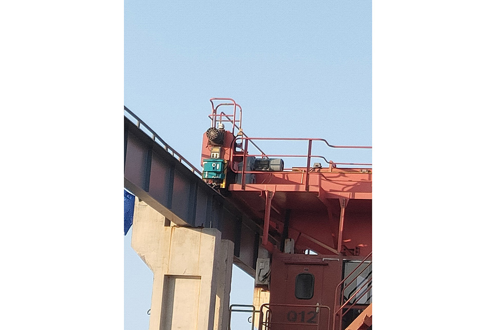 南通远洋船厂户外吊车